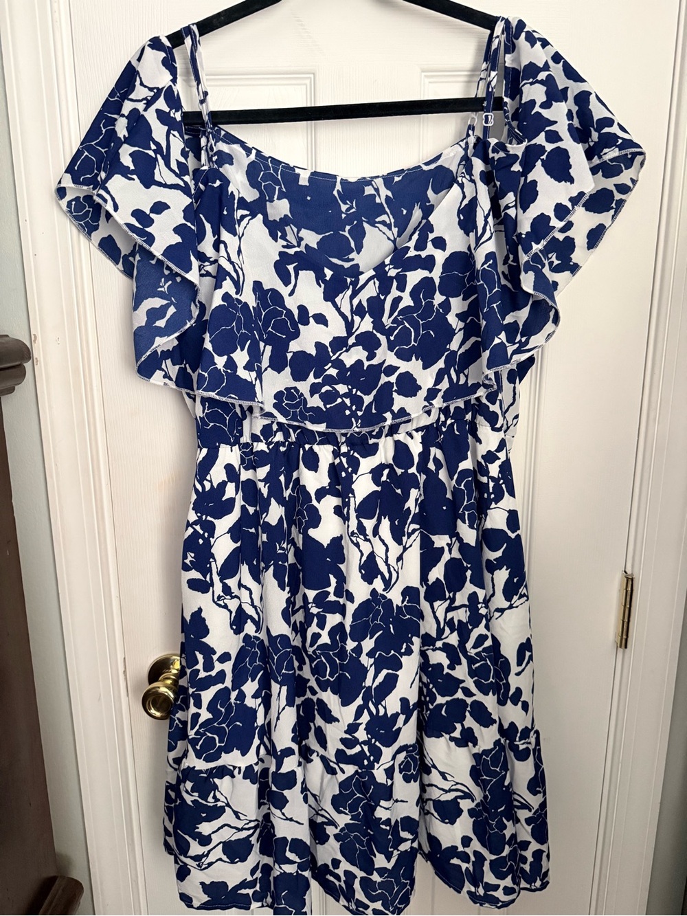 SHEIN Curve 3XL White and Blue Floral Dress